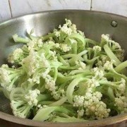 1岁宝宝花菜怎么吃？花菜很容易就煮得烂烂的吃起来没什么味,吃胎儿事件图片