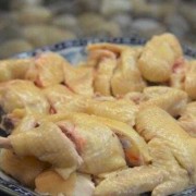 孕期吃鸡肉好吗（孕期吃鸡肉好吗有营养吗）