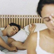 为什么有些男人不敢碰老婆的孕肚,孕期老公不碰我是变心了吗