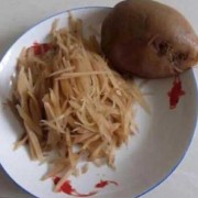 孕期可以吃咸菜吗（孕妇能吃咸菜疙瘩吗？多吃这个有什么影响呢）
