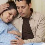 怀孕期间吵架后肚子疼（怀孕期间吵架后肚子疼怎么回事）