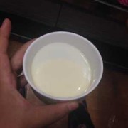 母乳刚开始出来怎么是透明的,孕期奶水透明是什么情况