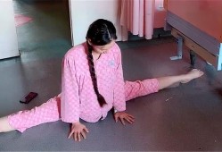孕妇能压腿劈叉吗？适合孕妇做的运动有哪些,孕期劈叉有事吗