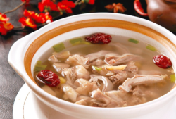 孕期感冒吃什么好的快（孕期感冒吃什么好的快一点）