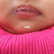 唾液对胎儿（为什么小孩说话嘴巴里含口水）