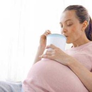 孕妇吃冰的东西对胎儿有什么影响,吃冰的对胎儿有影响吗视频
