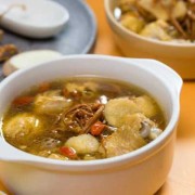 孕妇吃虫草对胎儿好吗（孕妇吃虫草花可以吗）