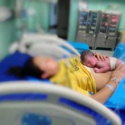 6斤9两的宝宝大吗,胎儿9斤能顺产吗视频
