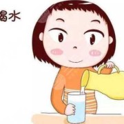 两个月宝宝多喝水好吗？会不会影响肾,孕妇多喝水对胎儿好吗有影响吗