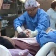 生孩子的真实过程，女人生孩子有多痛苦,胎儿在子宫里的视频真实