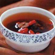 孕期能吃枸杞红枣吗（枸杞和红枣能一起泡着喝吗？红枣一天吃几个合适呢）