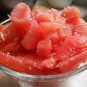 孕期吃红柚（孕妇吃红柚子对胎儿好吗）