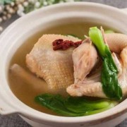 孕期喝鸡汤有什么好处（孕妇吃鸡汤怎么炖最好呢？吃着最有营养呢）