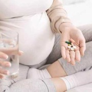 孕期下面疼（孕妇可以用淡盐水洗下身吗?还有其他方法么）