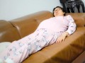 孕妇八个月了可以平躺着睡觉吗？睡觉不知道会不会影响胎儿发育,孕中期孕妇平躺着睡觉对胎儿有影响吗