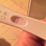 怀孕期间来红的正常吗（怀孕期间来红的是怎么回事）