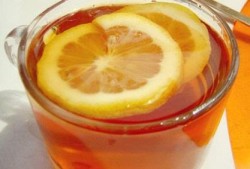 孕期可以喝柠檬红茶吗（柠檬红茶过夜了还能喝吗）