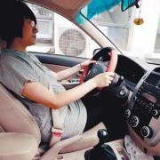 孕妇开车怎么系安全带？怀孕7个月了，还能开车吗,怀孕开车对胎儿的影响有哪些
