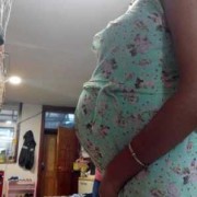 33周胎儿在肚子里图片（33周孕妇肚子一般多大）