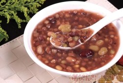 孕期可以吃八宝粥吗（孕期可以吃八宝粥吗对宝宝有影响吗）