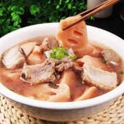 孕期吃排骨炖什么好处（孕期吃排骨炖什么好处最好）