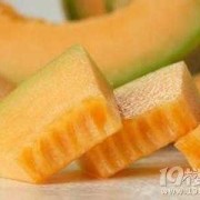 孕妇吃哈密瓜对胎儿好吗（孕妇吃哈密瓜对胎儿好吗有影响吗）