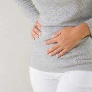 孕期右侧疼（怀孕后右下腹有点痛正常吗）
