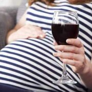 备孕期能喝啤酒，白酒吗,备孕期间可以吃薏米吗女性