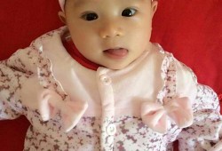 两个月胎儿图（二个月的孩子眼睛能正常见光吗）