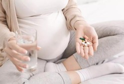 孕妇吃药对胎儿有什么影响,受孕期间吃药有影响吗女性