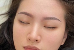 孕期化眉毛（拍婚纱照之前纹眉会影响妆容吗）