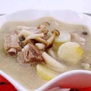 孕期排骨汤的做法（孕妇喝的排骨汤怎么做有营养呢）