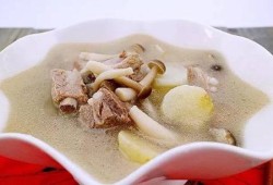 孕期排骨汤的做法（孕妇喝的排骨汤怎么做有营养呢）