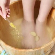 孕妇泡脚好吗，孕妇泡脚对胎儿的影响,孕期可以泡脚吗?