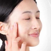 孕期能去斑吗（孕妇可以用维生素e擦脸祛斑吗）