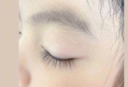 吃什么胎儿睫毛长（两岁小孩的睫毛要怎么养才会更长）