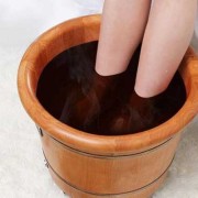 孕妇泡脚好吗，孕妇泡脚对胎儿的影响,孕期可以泡脚吗?