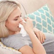 孕妇受到惊吓肚子疼怎么办？好担心宝宝，要立刻去医院吗,孕期被吓一跳对胎儿有影响吗