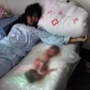 八个月的胎儿能存活吗（8个月胎儿样子图片）