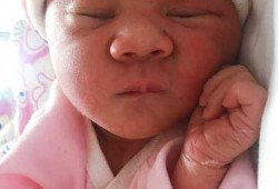 急！出生25天的新生儿肚子胀气十分严重，怎么办,25天胎儿有多大