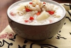 湿气重怎么调理吃什么？孕妇湿气重，怎么办,孕期去湿气的食疗方法
