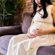 孕晚期手脚无力怎么回事?大家知道吗,孕期手无力酸软