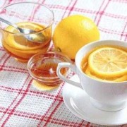 孕期能喝柠檬蜂蜜水吗（孕期能喝柠檬蜂蜜水吗）