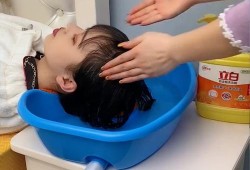 孕期如何洗头（孕妇在家洗头如何方便）