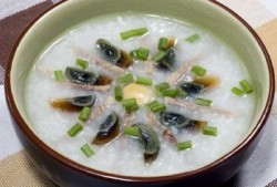 孕期能吃皮蛋瘦肉粥吗（怀孕初期的孕妇，可以喝皮蛋瘦肉粥吗）