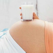 孕期没喝牛奶（孕妇喝牛奶吐是正常的吗）