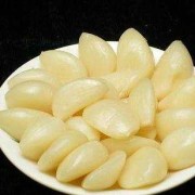孕妇吃生蒜对胎儿有影响吗（孕妇吃生蒜对胎儿有影响吗早期）