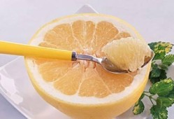 孕妇吃柚子对胎儿好吗（怀孕爱吃柚子，好吗，吃比较多）