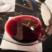 月经期可以喝红酒吗？经期喝红酒好吗,孕期能喝红酒吗?一杯