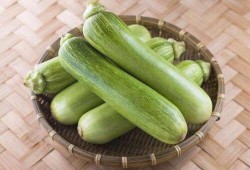 孕妇吃菜瓜对胎儿好吗（孕妇吃菜瓜对胎儿好吗有影响吗）
